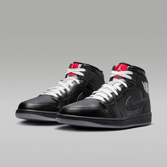 Jordan 1 Mid SE. Black Metallic Reimagined. SIZE 11 HV5177-010 - Picture 1 of 8